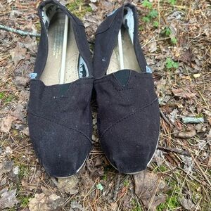 Toms original slip ons black, women’s 8